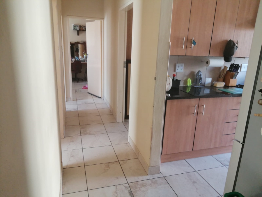To Let 3 Bedroom Property for Rent in Waterval East North West